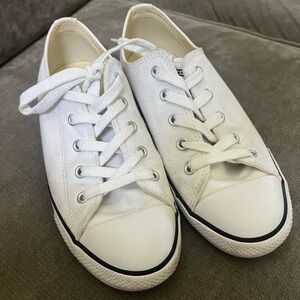 Converse Dainty Size 8
